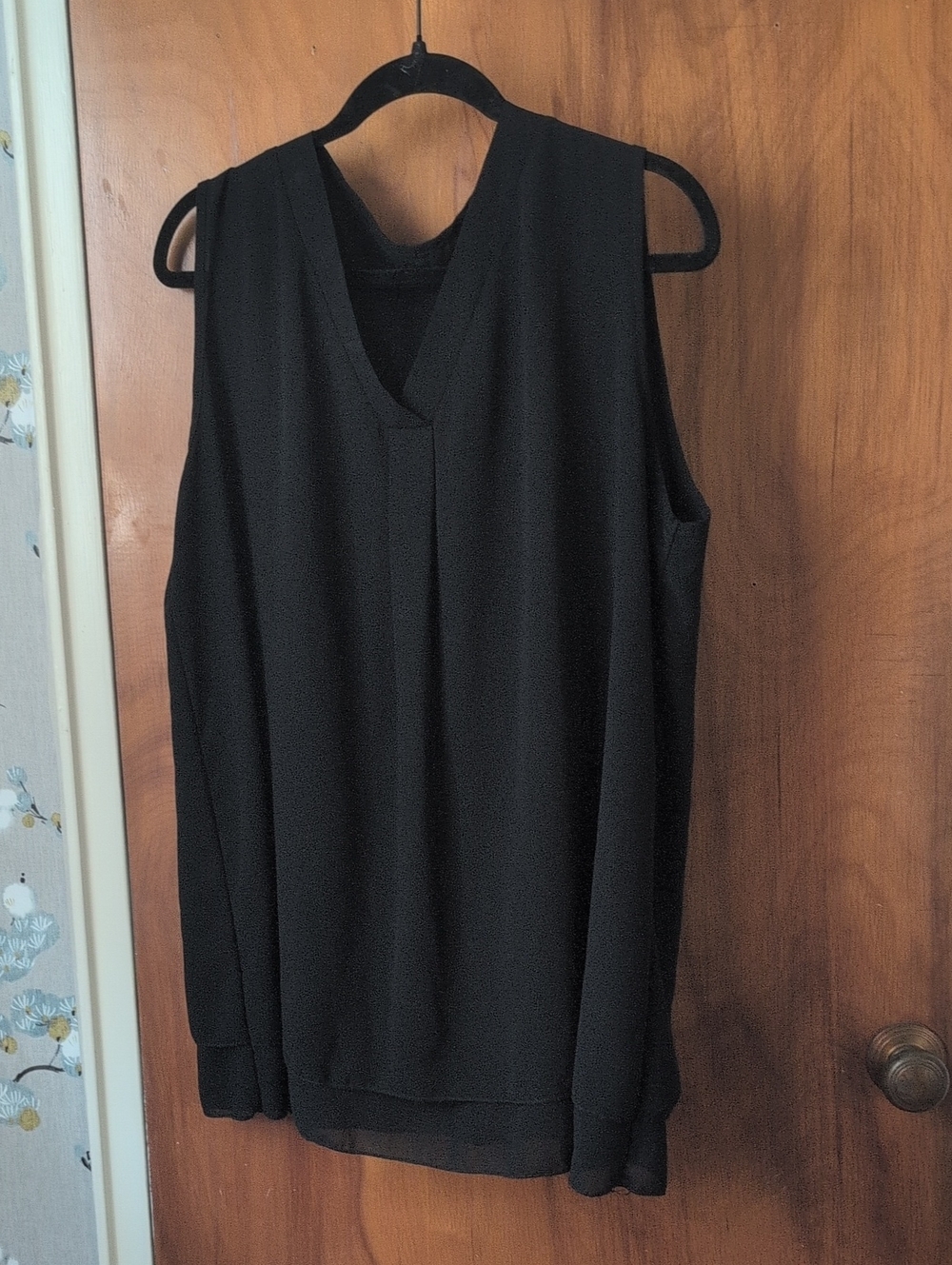 Black Sleeveless V-Neck Women's Top